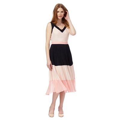 Pink colour block pleated dress
